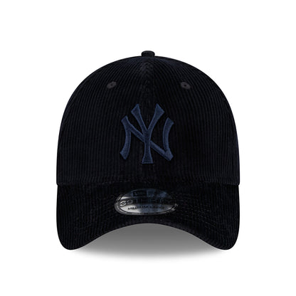 Casquette 39THIRTY MLB Wide Cord New York Yankees bleu marine sur bleu marine NEW ERA