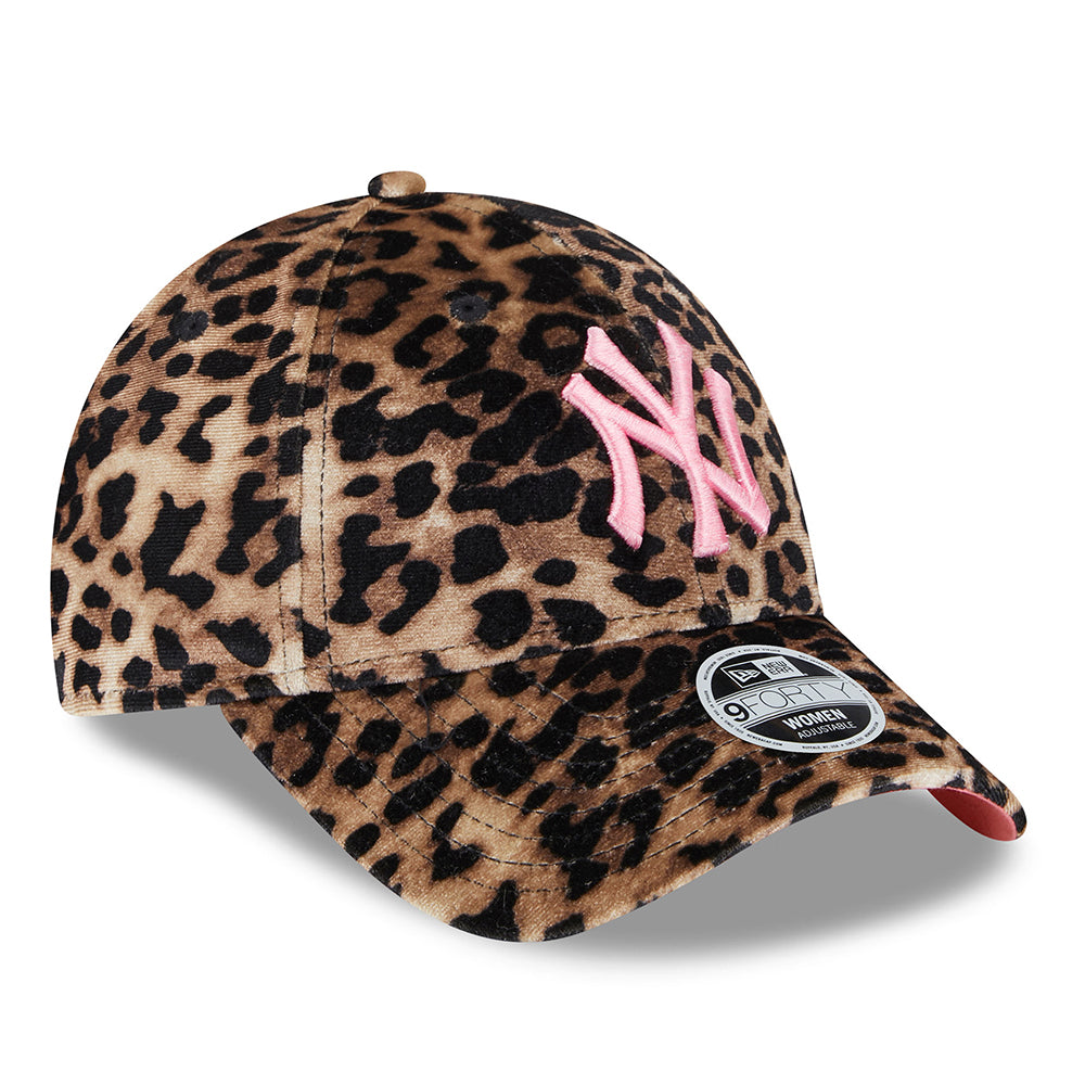 Casquette Femme 9FORTY MLB Leopard Velour New York Yankees marron-rose NEW ERA