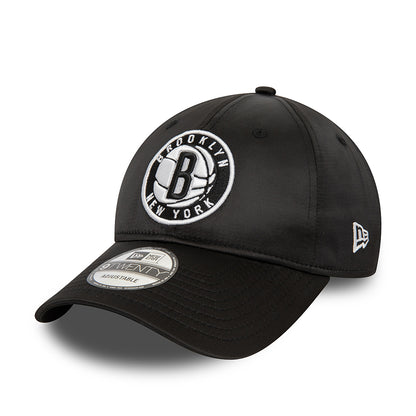 Casquette 9TWENTY NBA Satin Brooklyn Nets noir NEW ERA