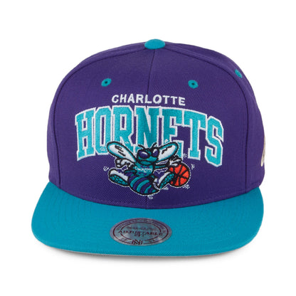 Casquette Snapback NBA Arch 2 Tone Charlotte Hornets violet-bleu sarcelle MITCHELL & NESS