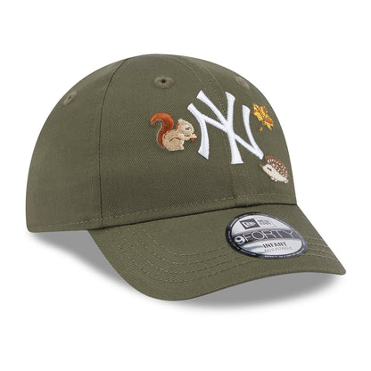 Casquette Bébé 9FORTY MLB Outdoor New York Yankees olive-blanc NEW ERA
